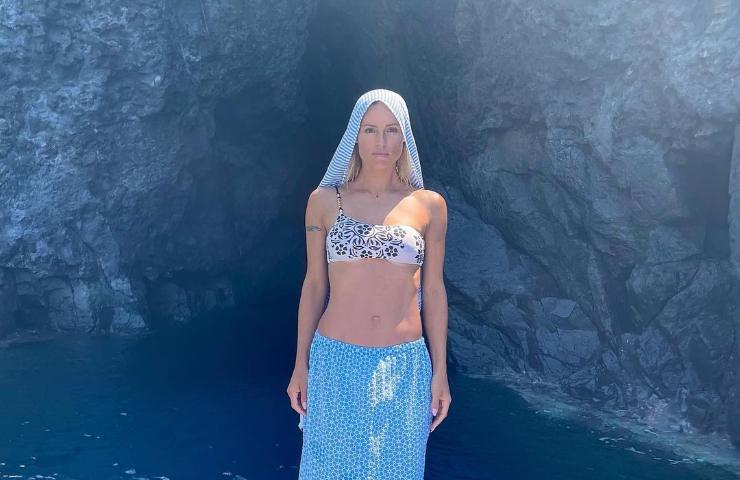 Michelle Hunziker bikini sfigurare figlia