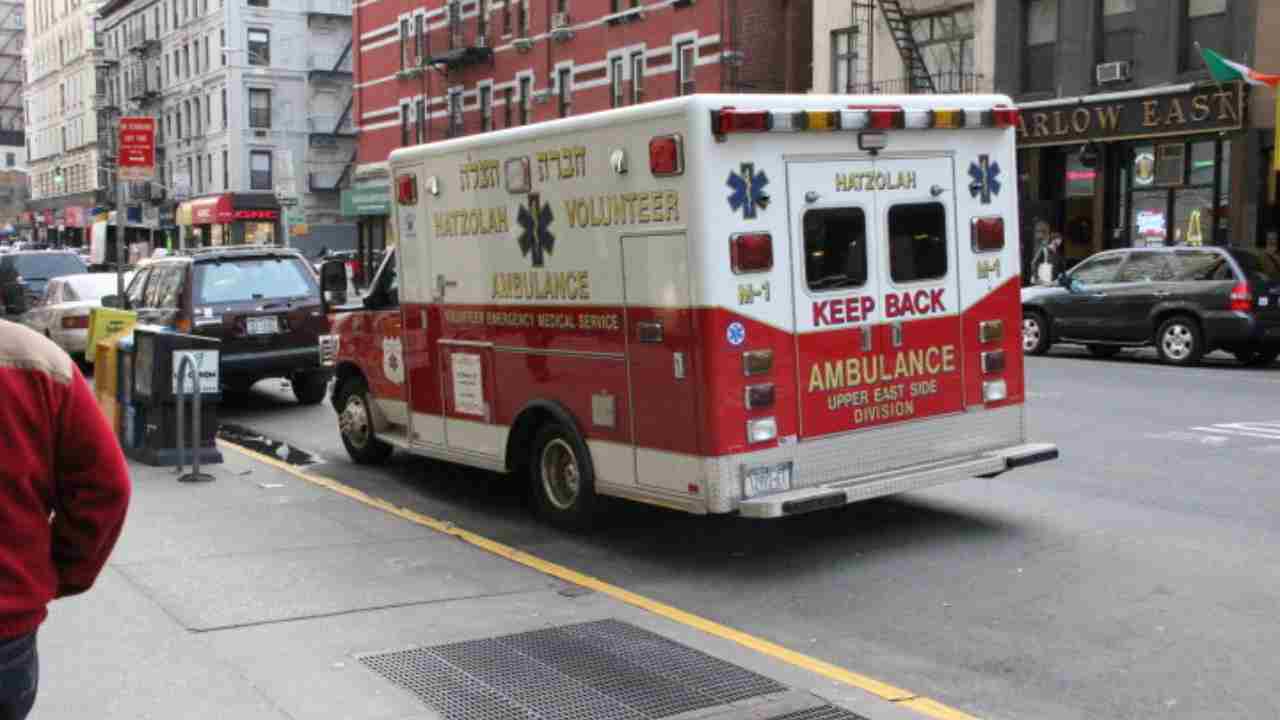 Ambulanza americana schianto Virginia 