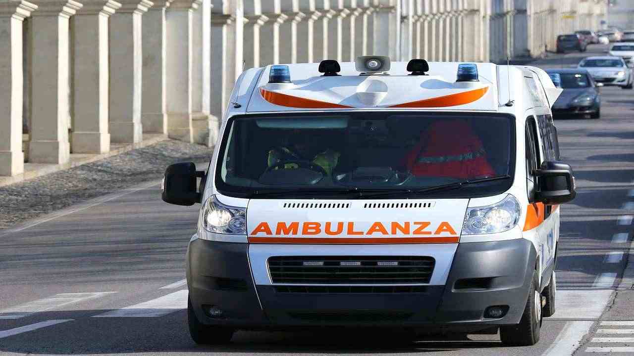 Matera Camion Precipita Da Un Viadotto Morto Il Conducente Di 49 Anni
