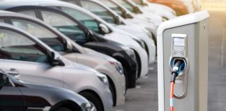 Auto elettriche vendite crollano Italia