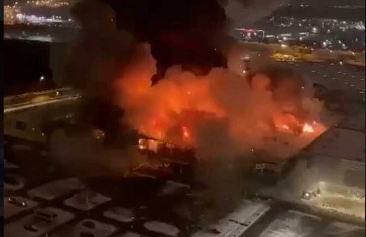 Incendio centro commerciale 