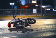 Salerno incidente moto morto ragazzo 32 anni