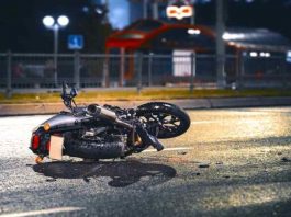 Salerno incidente moto morto ragazzo 32 anni