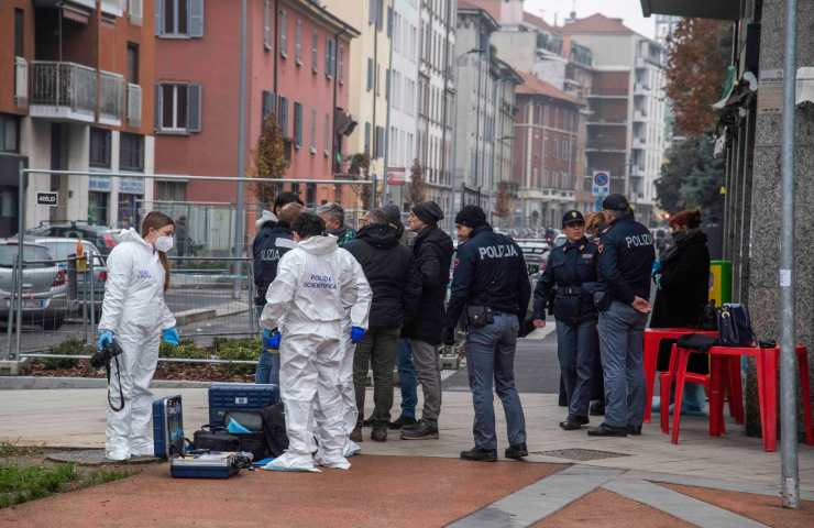 Milano omicidio 35enne bar ucciso