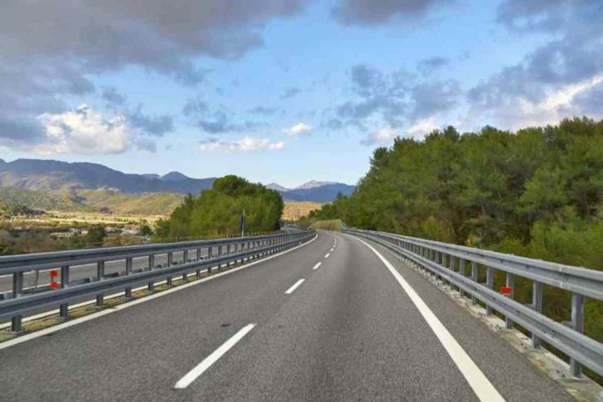Orvieto incidente autostrada un morto sei feriti