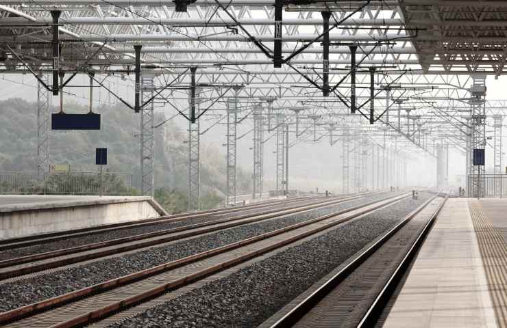 Roma travolto treno stazione Termini