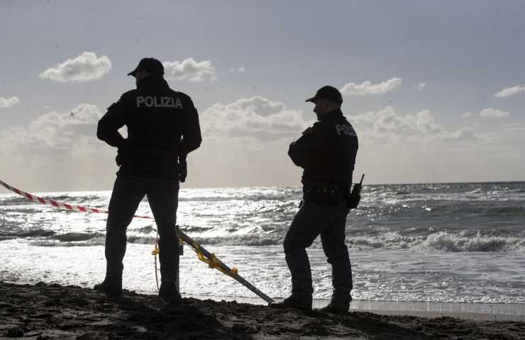 Fiumicino trovato cadavere lungomare