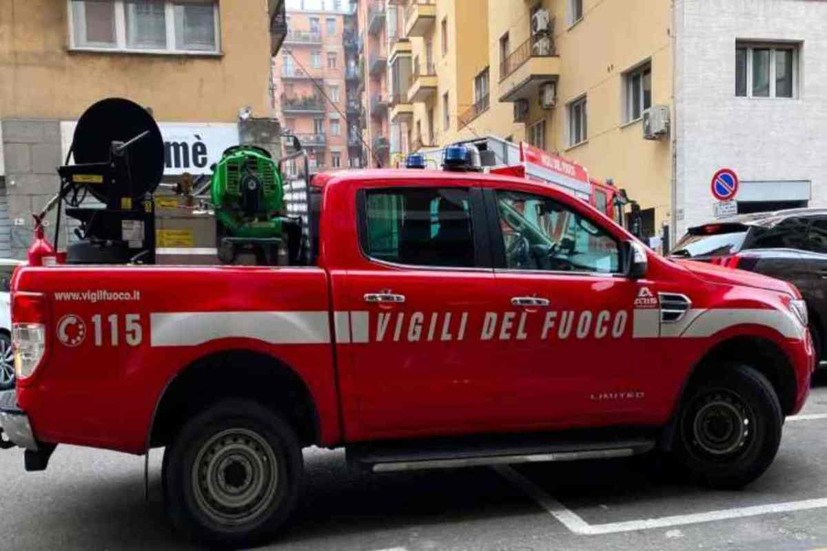 Padova incendio appartamento morto ragazzo
