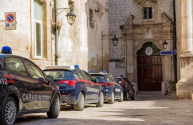 Marì cadavere semicarbonizzato ragazzo