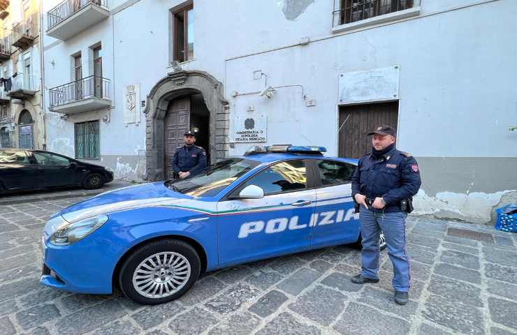 Napoli ragazzo ucciso commissariato Polizia