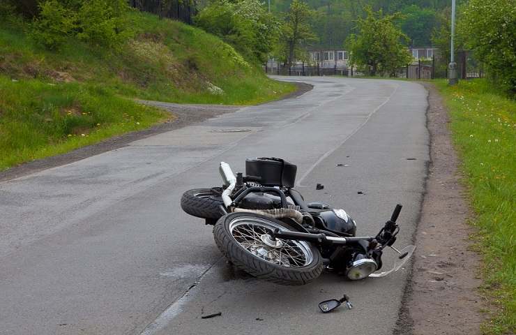 Maccarese incidente moto morto 42enne