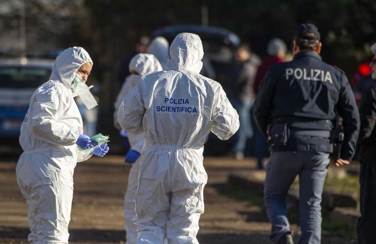 Barletta cadavere semicarbonizzato terreno