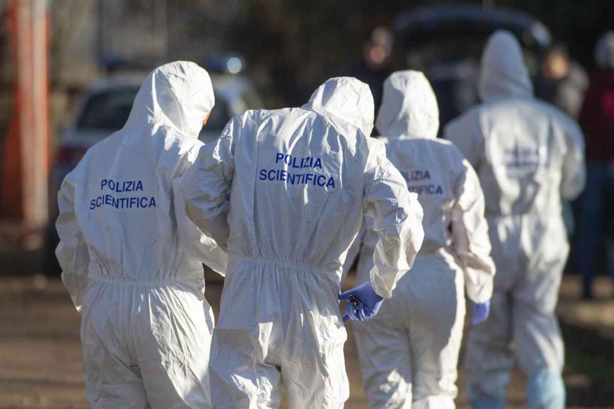 Rimini trovato cadavere donna spiaggia