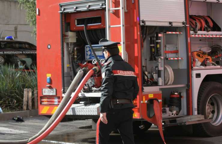 Milano incendio donna morta carbonizzata