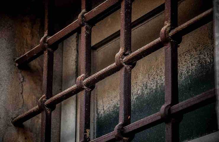 Torino carcere detenuto 27 anni trovato morto
