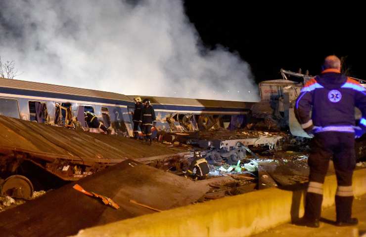 Grecia incidente treni morti feriti