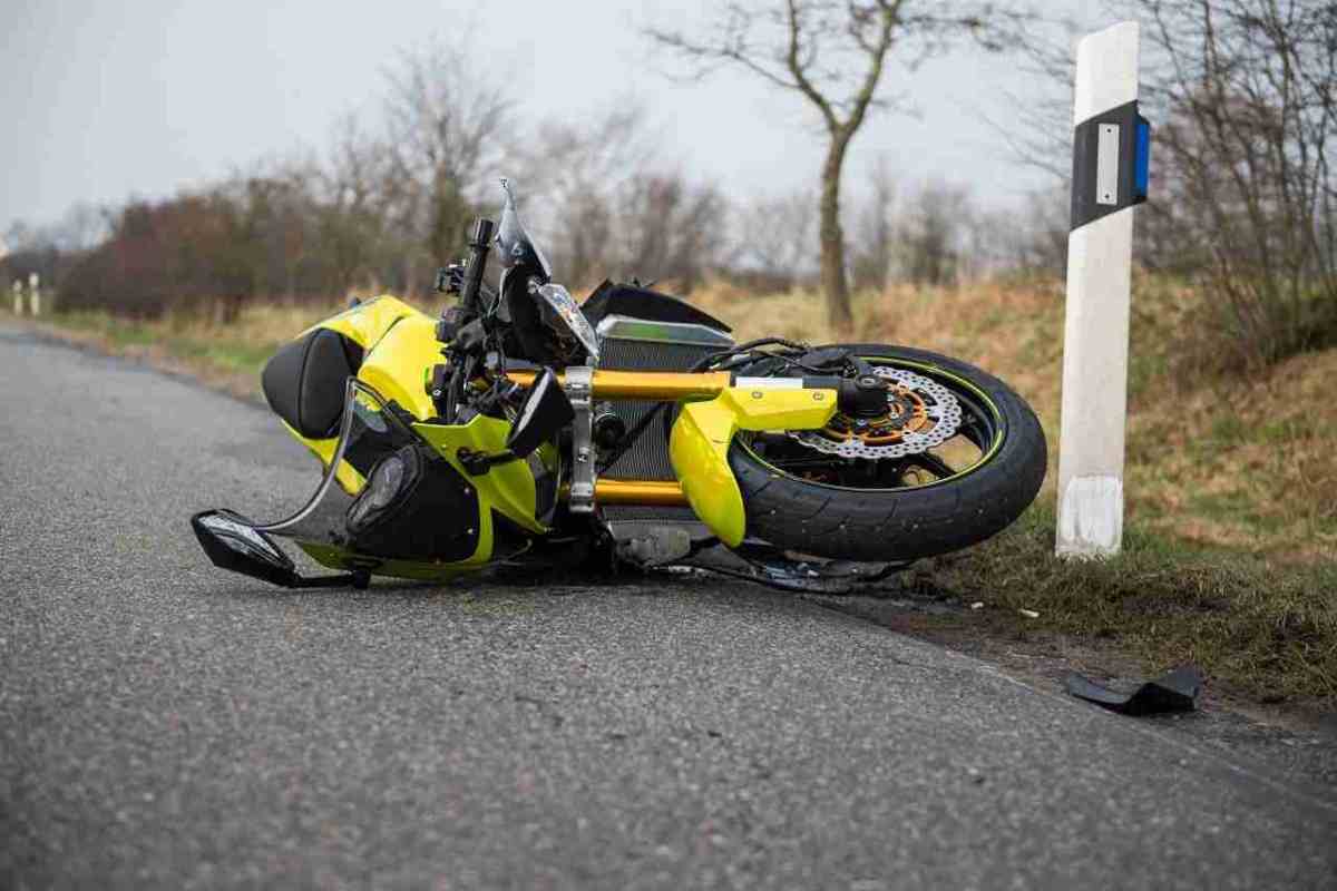 Verona incidente moto morto 62enne