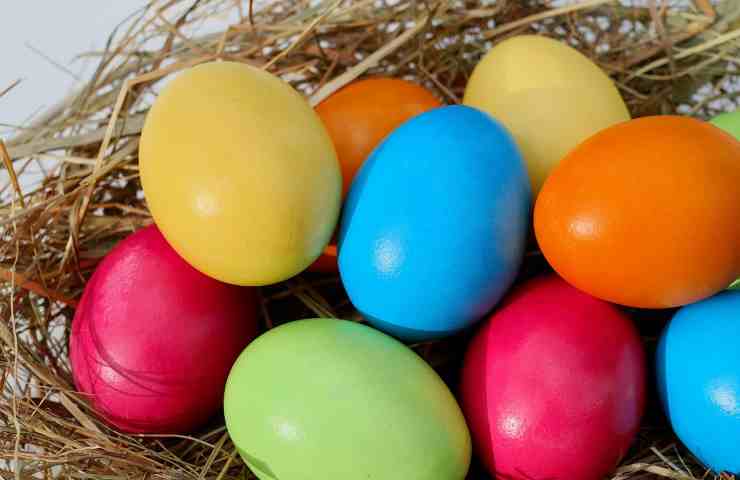 Uova colorate come realizzarle 