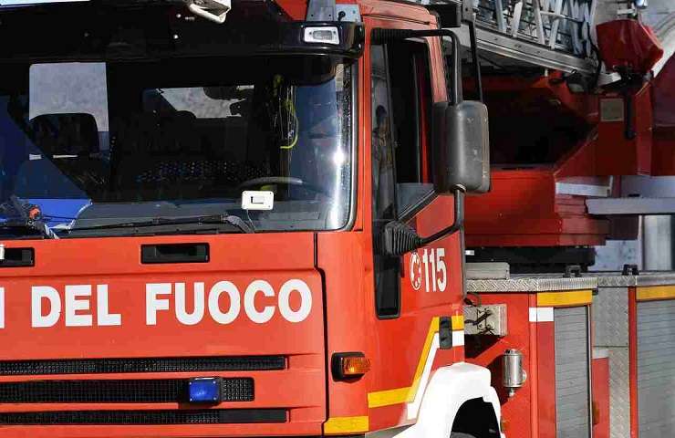 Mandriole incendio appartamento morto 57enne