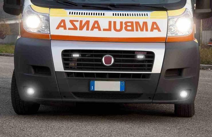Reggio Calabria incidente auto morto 39enne