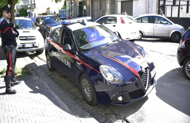 San Nicolò di Spoleto uomo morto cortile casa