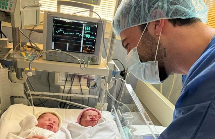 Andreas Muller e Veronica Peparini mostrano al mondo le loro due figlie gemelle appena nate