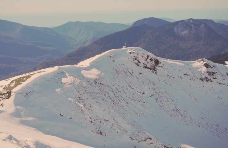 Montagna innevata