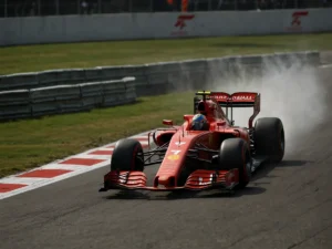 Formula 1 e l'effetto suolo: come le auto moderne riescono a correre "incollate" al soffitto.