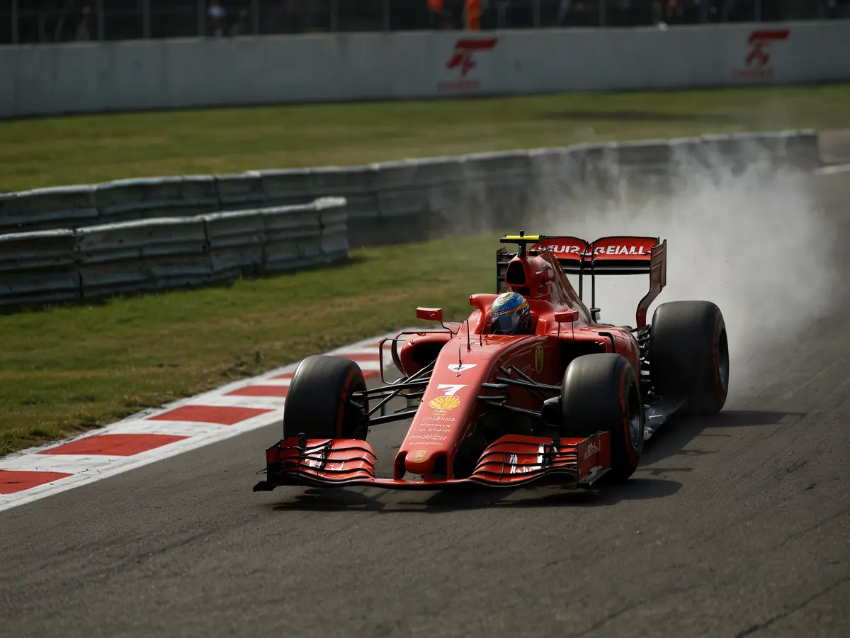 Formula 1 e l'effetto suolo: come le auto moderne riescono a correre "incollate" al soffitto.